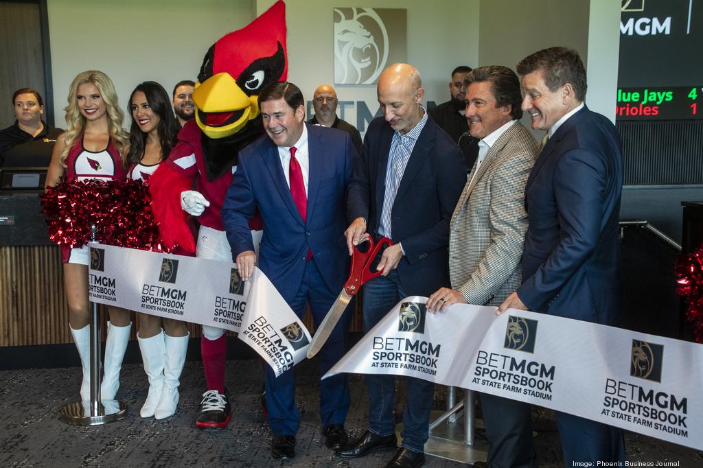 Arizona Cardinals open the BetMGM Sportsbook at State Farm Stadium