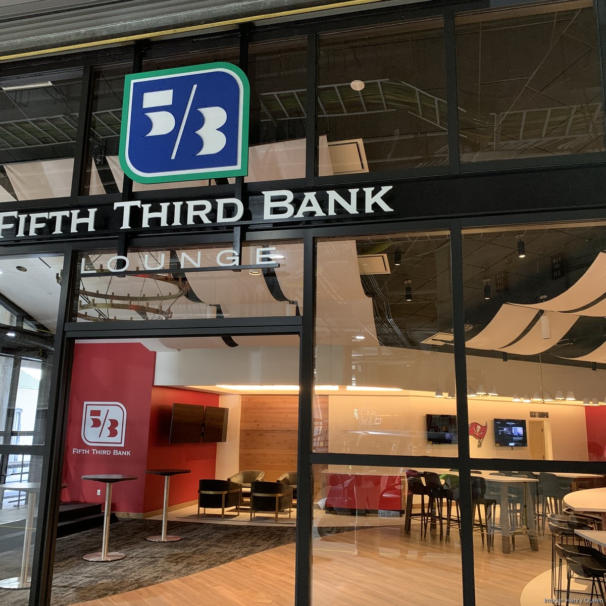 Tampa Bay Buccaneers, Fifth Third reveal new VIP lounge - Tampa