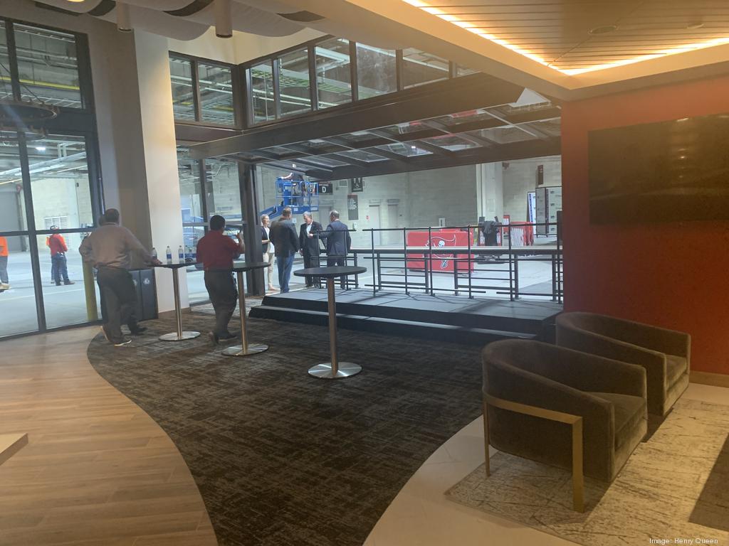 Tampa Bay Buccaneers, Fifth Third reveal new VIP lounge - Tampa