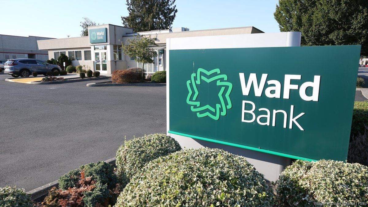 WaFd Bank gets regulatory green light for Luther Burbank acquisition