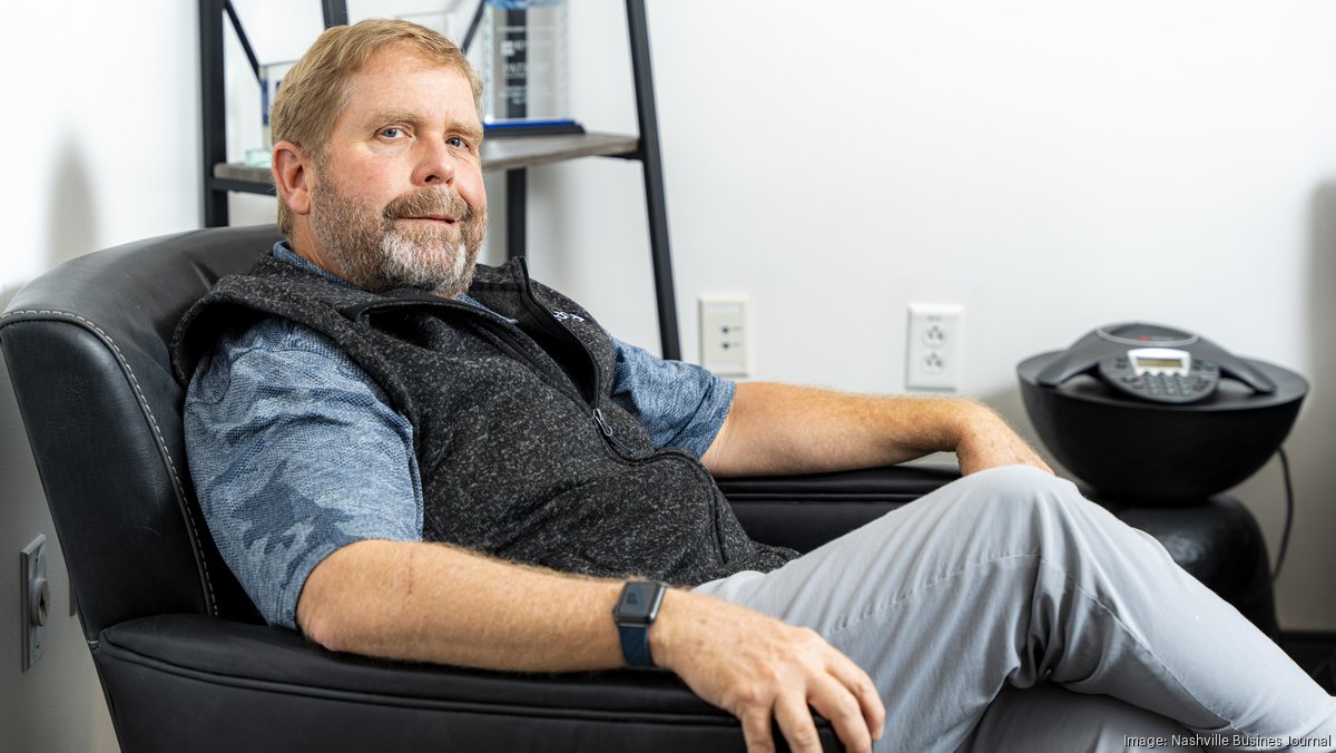 Lessons from SVB, Signature Bank; Lennar Corp. cuts price to sell