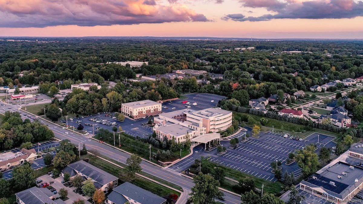Site Centers looks to sell West Bay Plaza in Westlake Cleveland