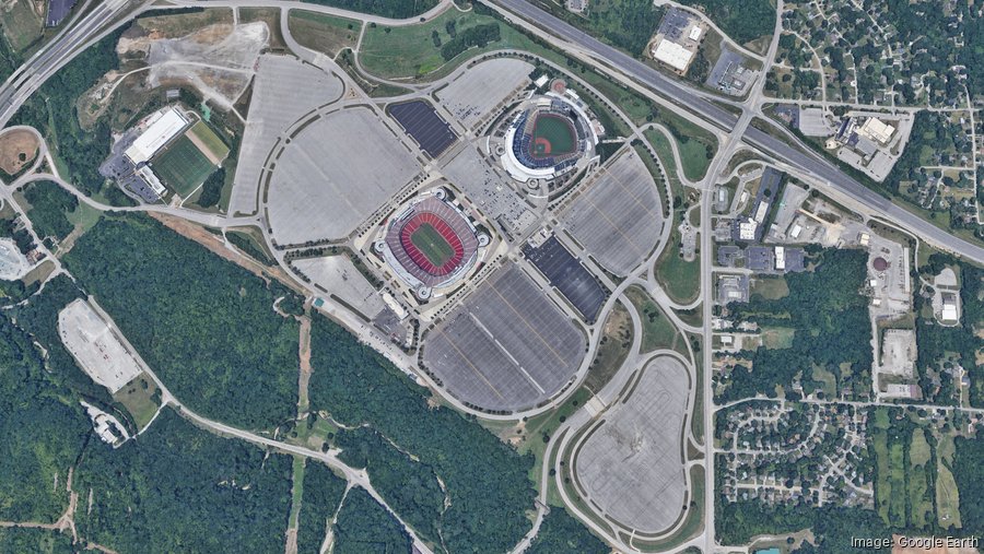 Chiefs, Royals weigh Missouri's stadium incentive offer against Kansas -  Kansas City Business Journal