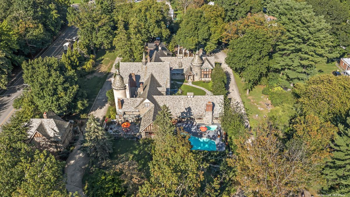 41room Wyncote estate built by Widener family, designed by Horace
