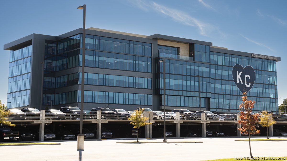 Goldman Sachs sells part of wealth management business to Creative