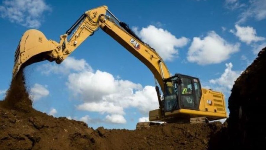 Caterpillar stock hits all-time high due to AI boom