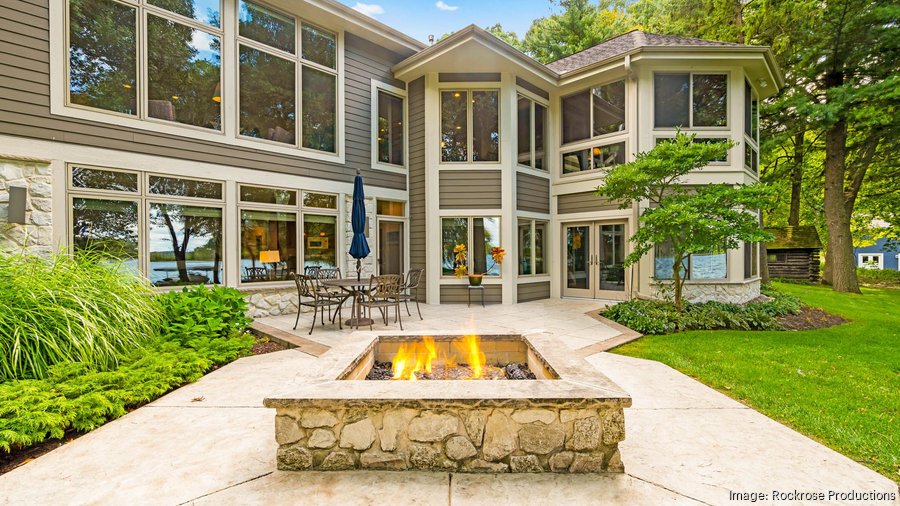 Private Oconomowoc Lake home hits the market for 6.5M Open House
