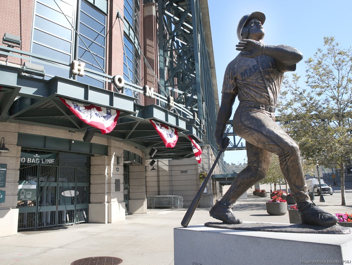 Seattle Mariners - We're lighting up the T-Mobile Park roof ahead