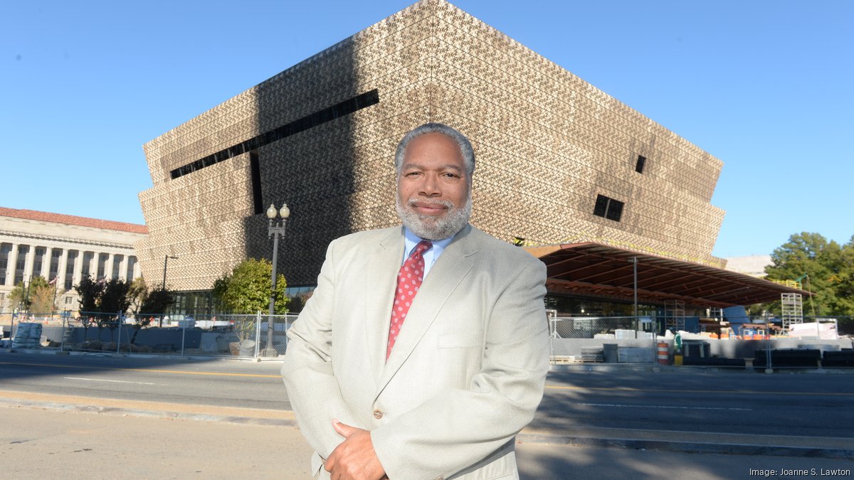 Smithsonian Secretary Lonnie Bunch to retire at year's end