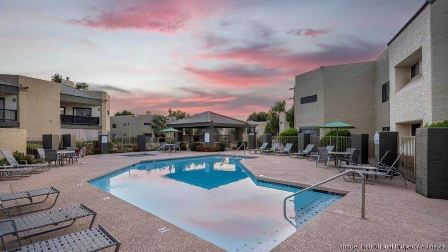 Under Armour to reopen at Tanger Outlets Phoenix; new Michaels store