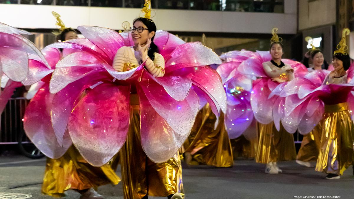 Blink Cincinnati returns with illuminated parade PHOTOS Cincinnati