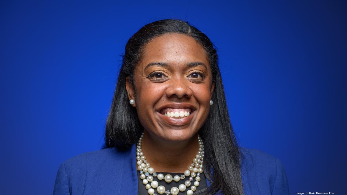 Dalphne Bell of Buffalo Public Schools named a 2022 Buffalo Business ...