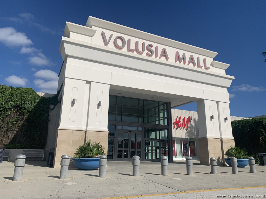 H&M opens at Volusia Mall