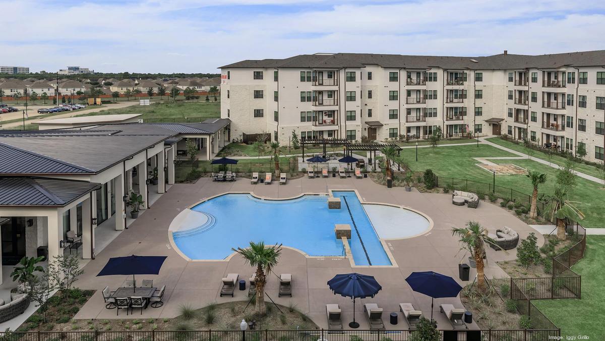 Canterbury Development's Ivy Point Cinco Ranch activeadult apartment