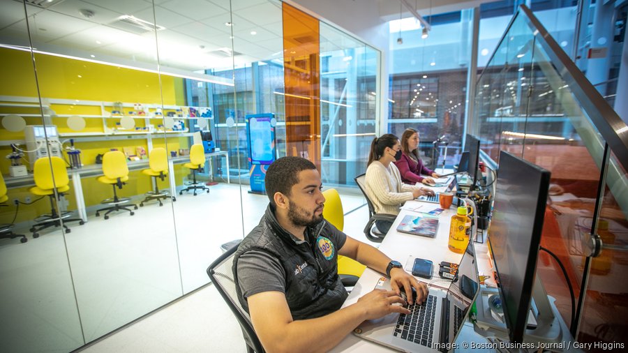 Labcentral Boston LabCentral 238 opens at 238 Main Street in Kendall Square (PHOTOS ...