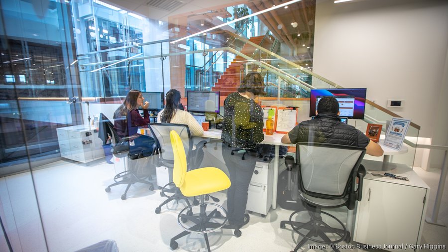 Labcentral Boston LabCentral 238 opens at 238 Main Street in Kendall Square (PHOTOS ...