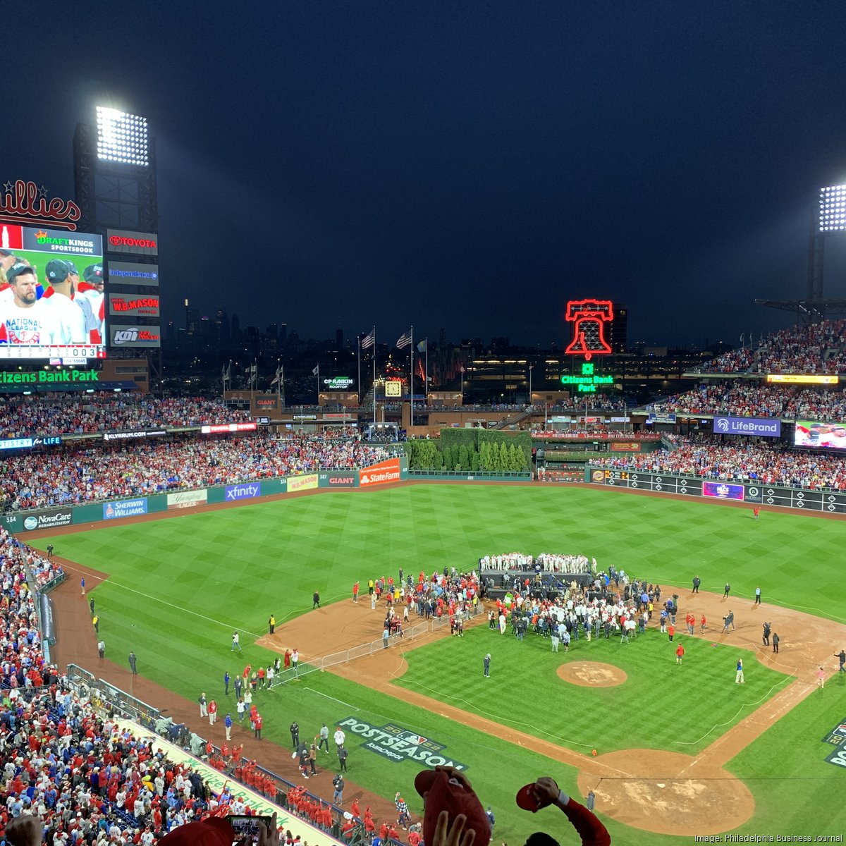 2022 World Series Fans gobble up all 6000 free tickets to watch Phillies- Astros at Wells Fargo Center