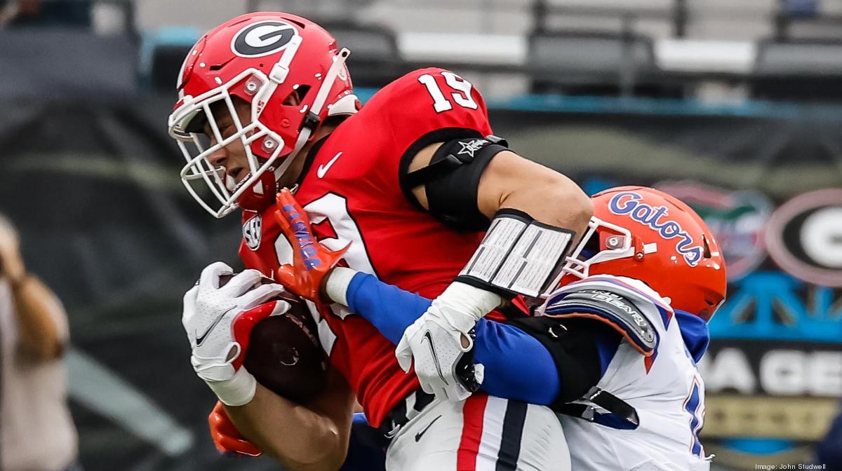 see-images-of-the-annual-florida-georgia-game-in-jacksonville