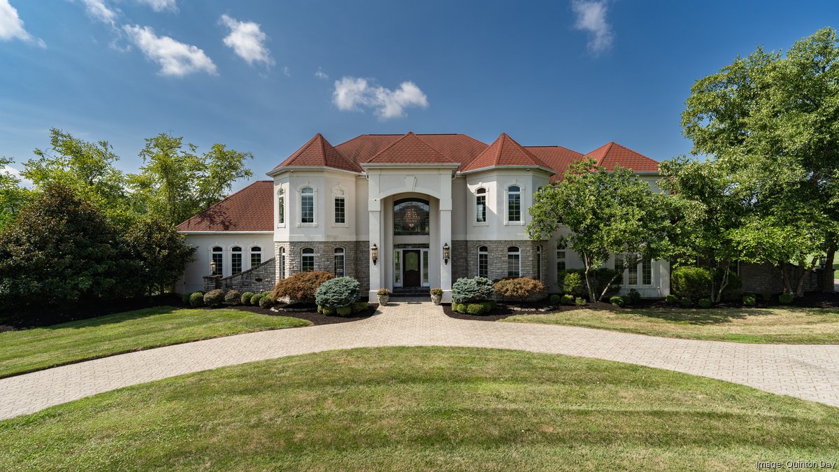 Million Dollar Listing Former Bengals player's home on NKY golf course