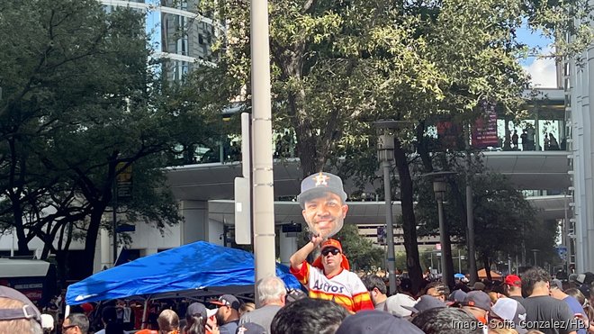 2022 World Series parade attendees pack downtown Houston streets - Houston  Business Journal