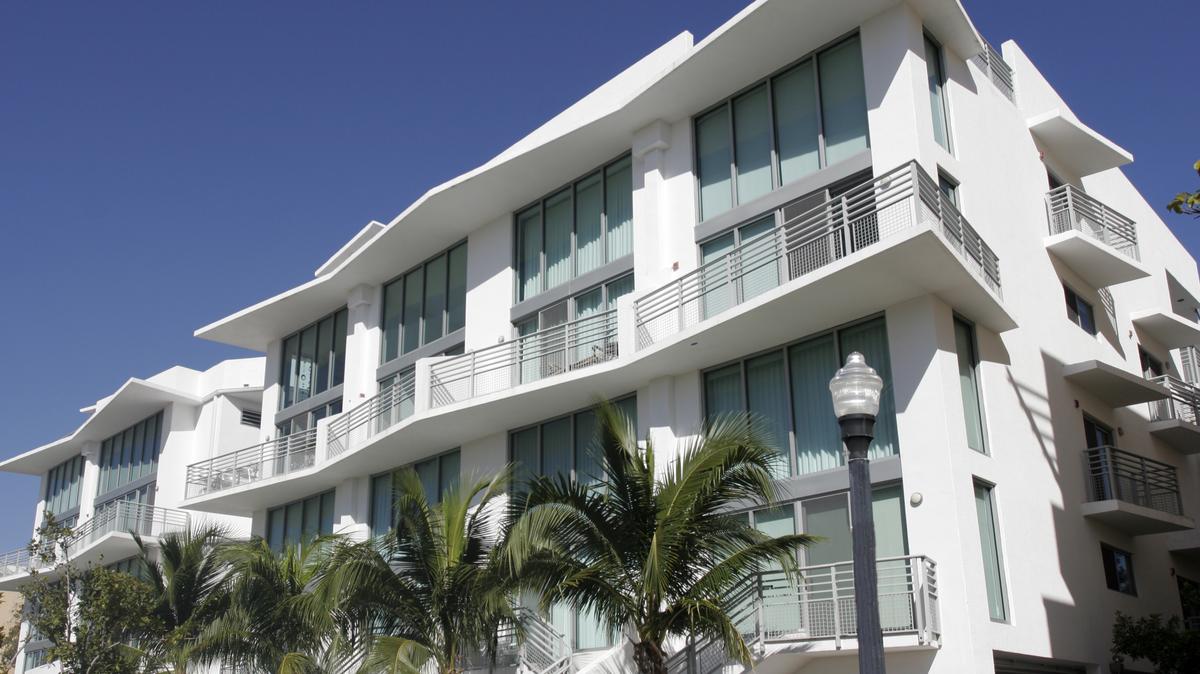 How to navigate legal challenges in Miami’s global real estate market