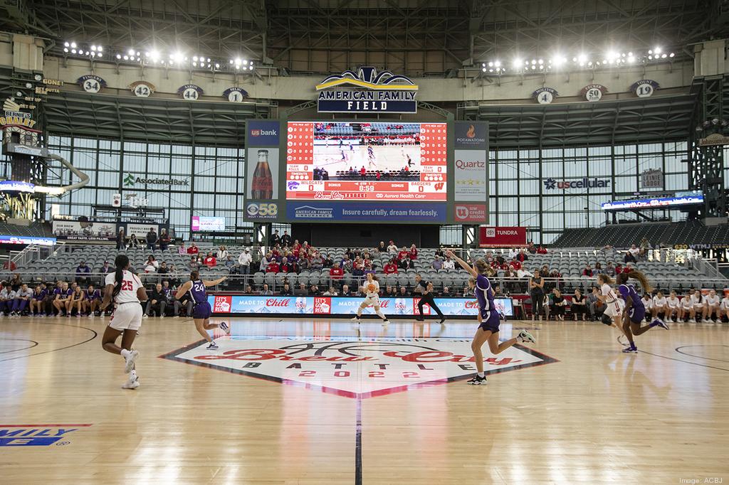 Badgers to play basketball at American Family Field in November