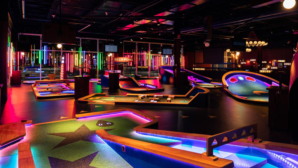 Puttshack, a new entertainment venue, to open at Oxmoor Center