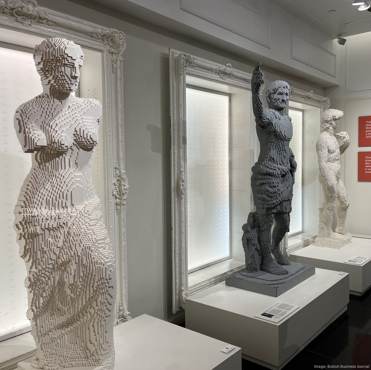 LEGO: The Art of the Brick, the exhibition returns to Montparnasse - our  photos 
