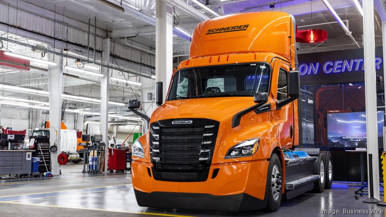 The first of Schneider's first battery-electric trucks, fresh off the line at Daimler Truck North America's (DTNA) factory in Portland, Oregon. (Photo: Business Wire)