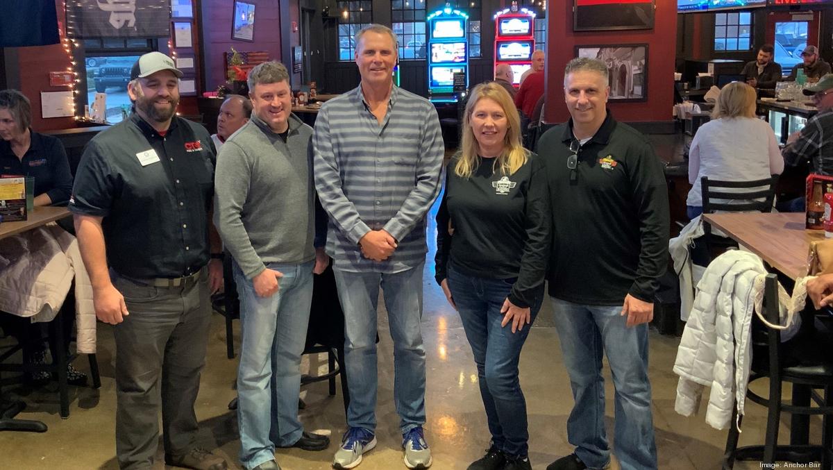 Buffalo chicken wings inventor Anchor Bar opens first restaurant in Illinois Chicago Business