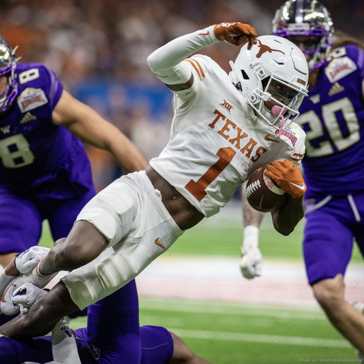 Valero Alamo Bowl's 2022 economic impact tops $50M - San Antonio