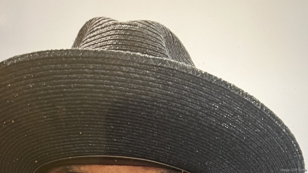 East Lake founder Elzie Higginbottom provides workspace, mentorship to