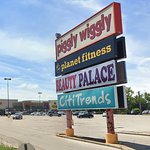 Brookfield's Piggly Wiggly grocery store reportedly closing