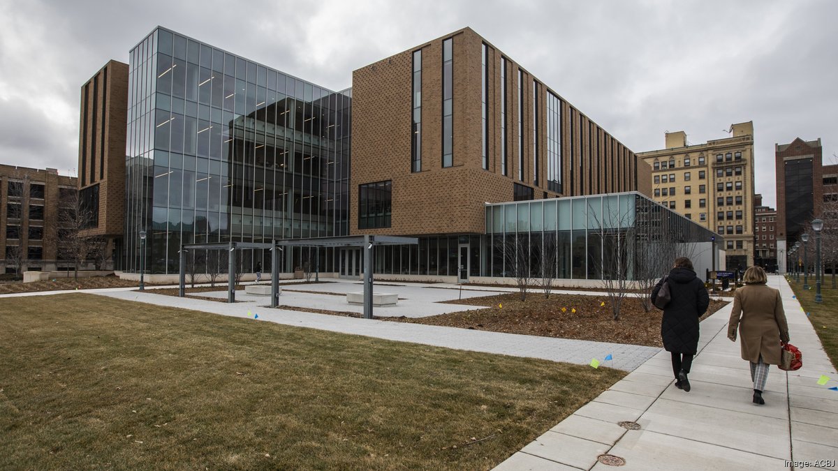 Real Estate Awards Marquette UniversityDr. E. J. and Margaret O'Brien