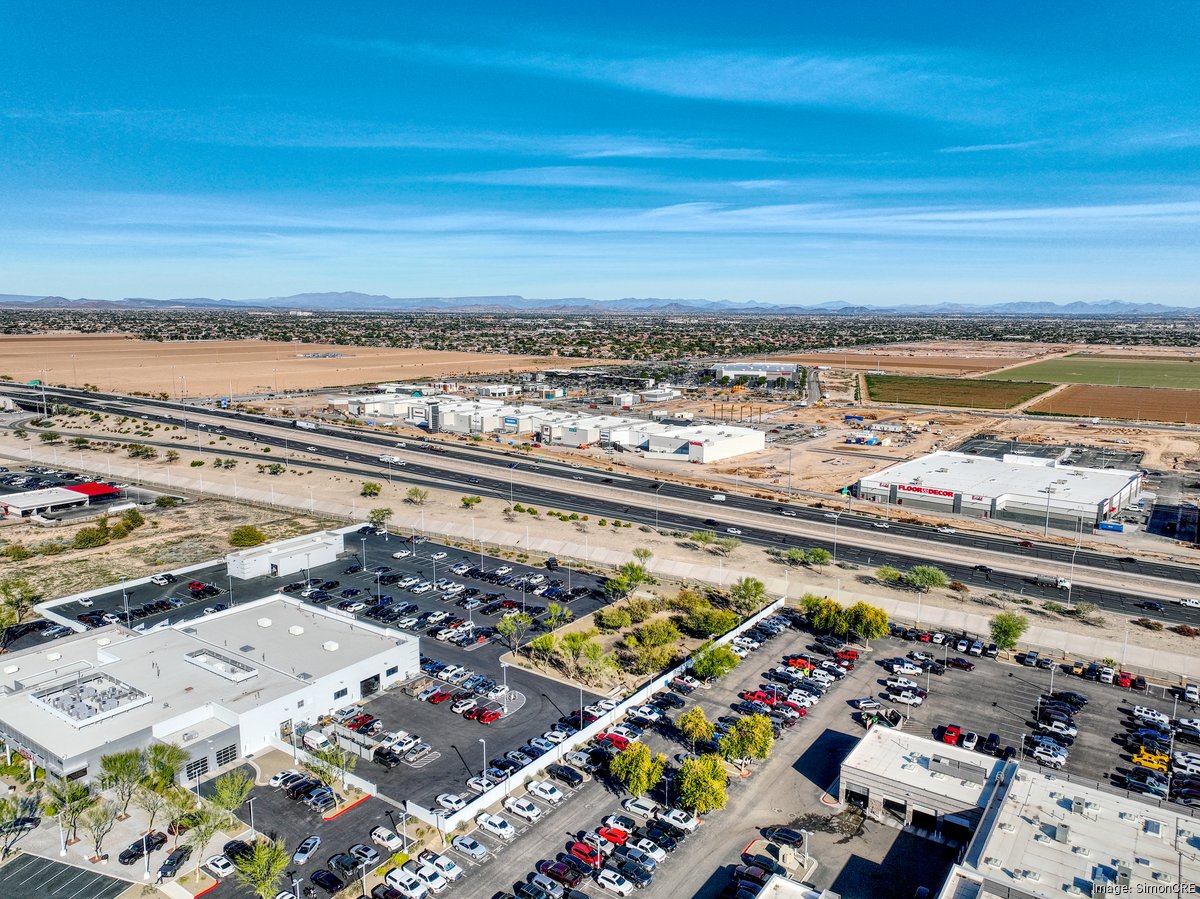 Retail leasing is up in Phoenix, driving vacancy rate to record low