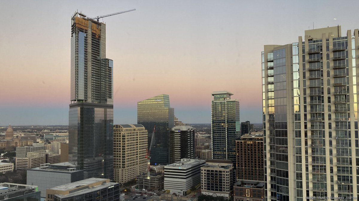 Austin real estate Who develops, manages big buildings in Texas