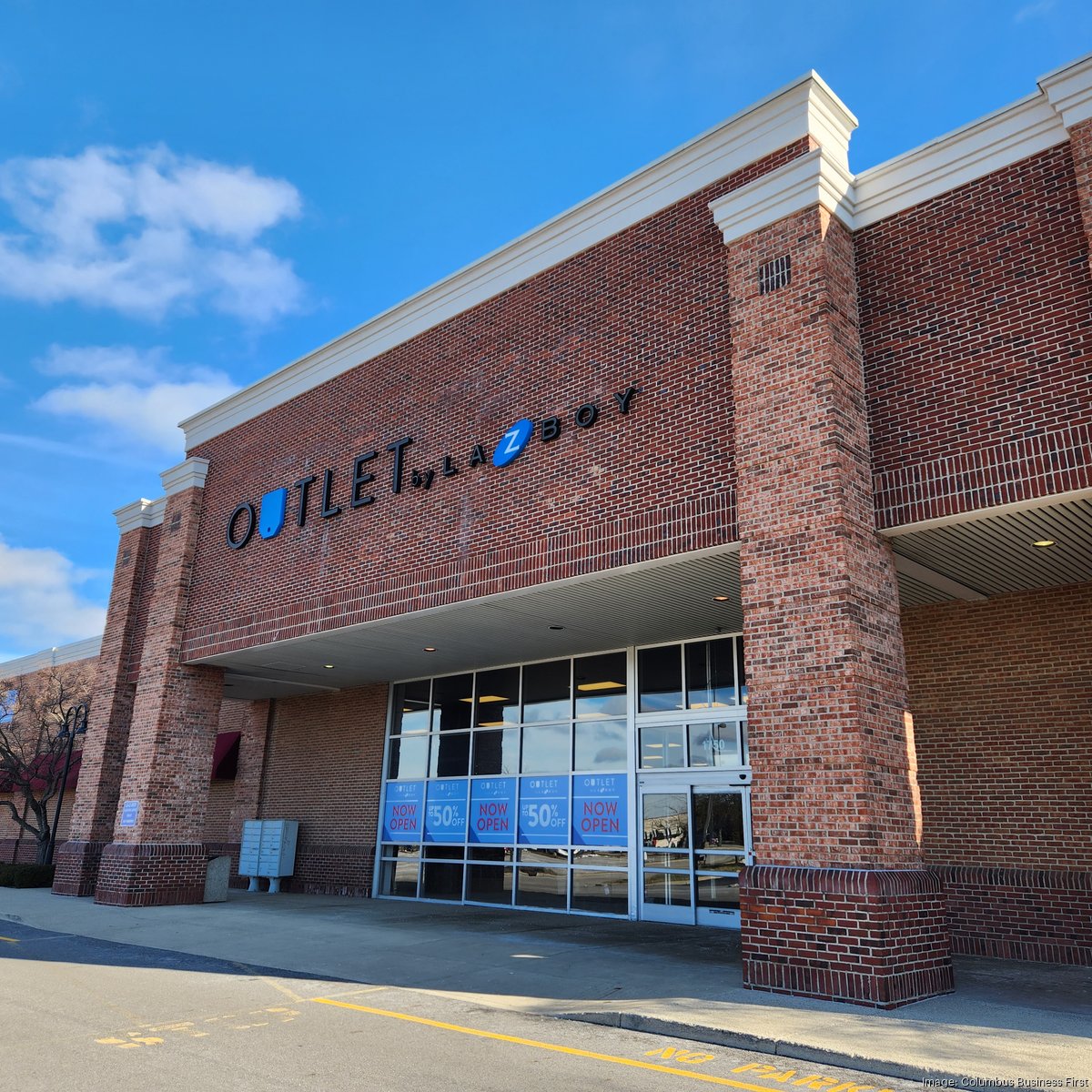First-ever Outlet by La-Z-Boy opens in Pickerington - Columbus