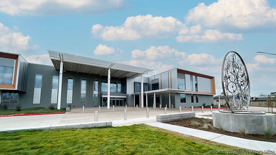 City of Houston's Sunnyside Health and MultiService Center opens