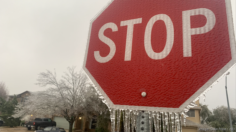 Ice storm Austin City largely shuts down; 100,000+ without power