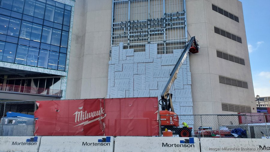 Milwaukee Tool celebrates milestone in downtown office project - Milwaukee  Business Journal