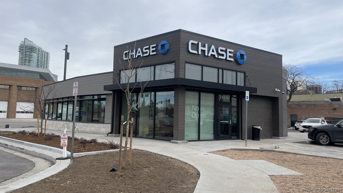 chase bank on shadeland