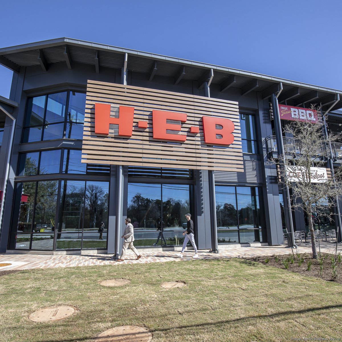 Multi-level H-E-B opens in west Austin