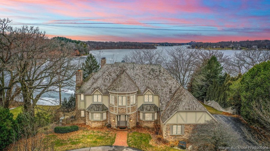 Inside Oconomowoc, Fox Point mansions that recently sold for millions
