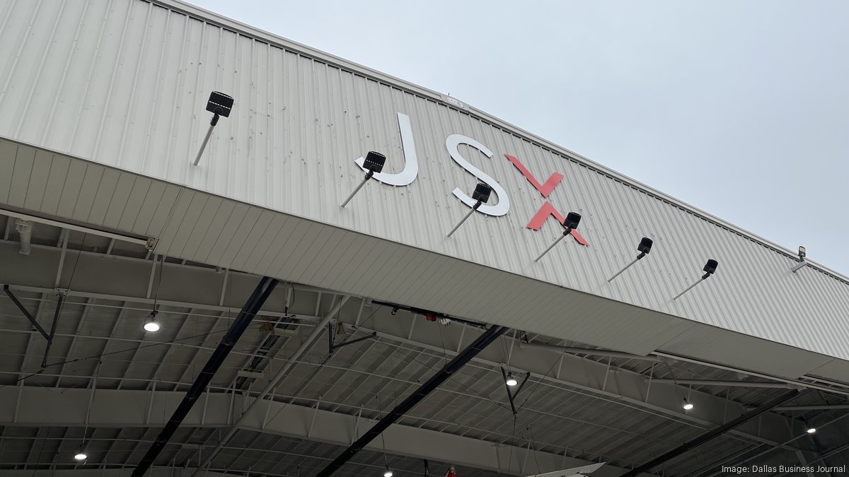 JSX to consolidate corporate HQ, terminal at new facility near Love