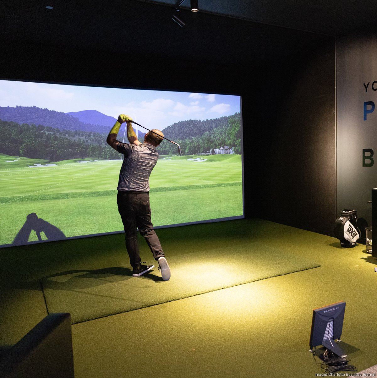 Again and again… at @supergolf_putterbar #golfsimulator #golf