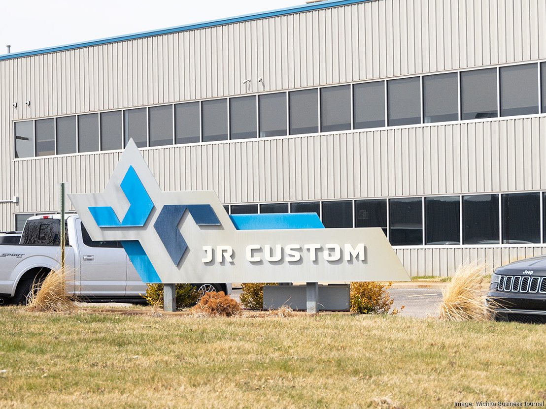 Juniors Customs LLC