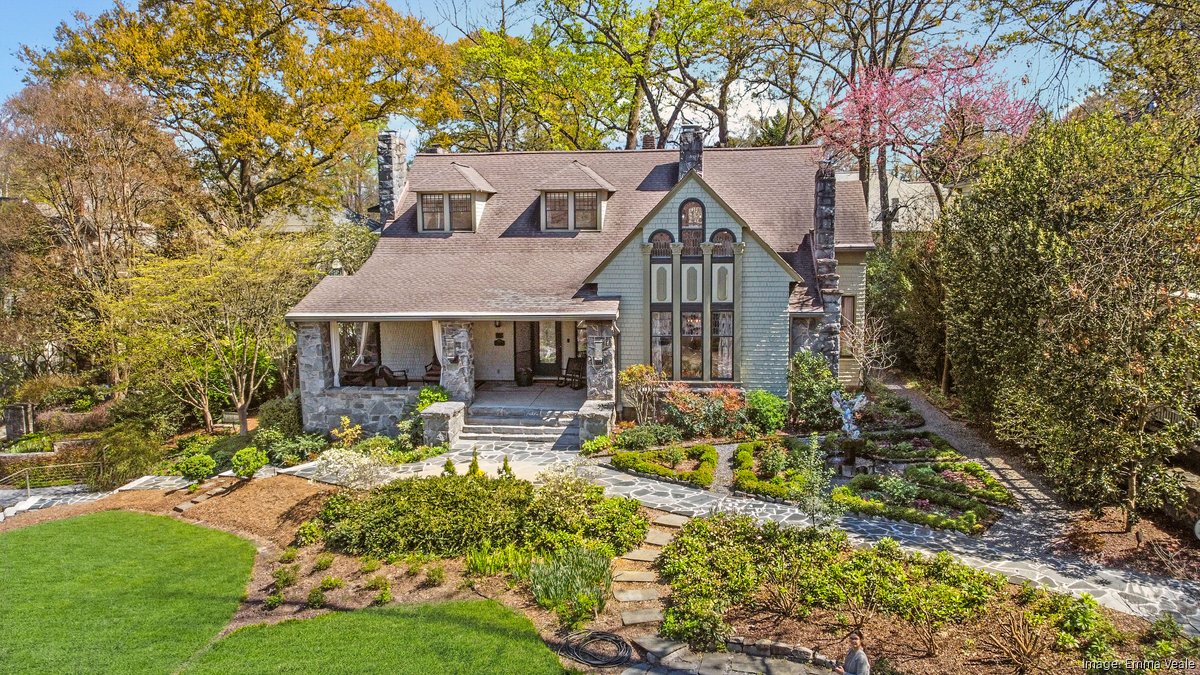 Midtown, Atlanta bed and breakfast Stonehurst Place sells for record