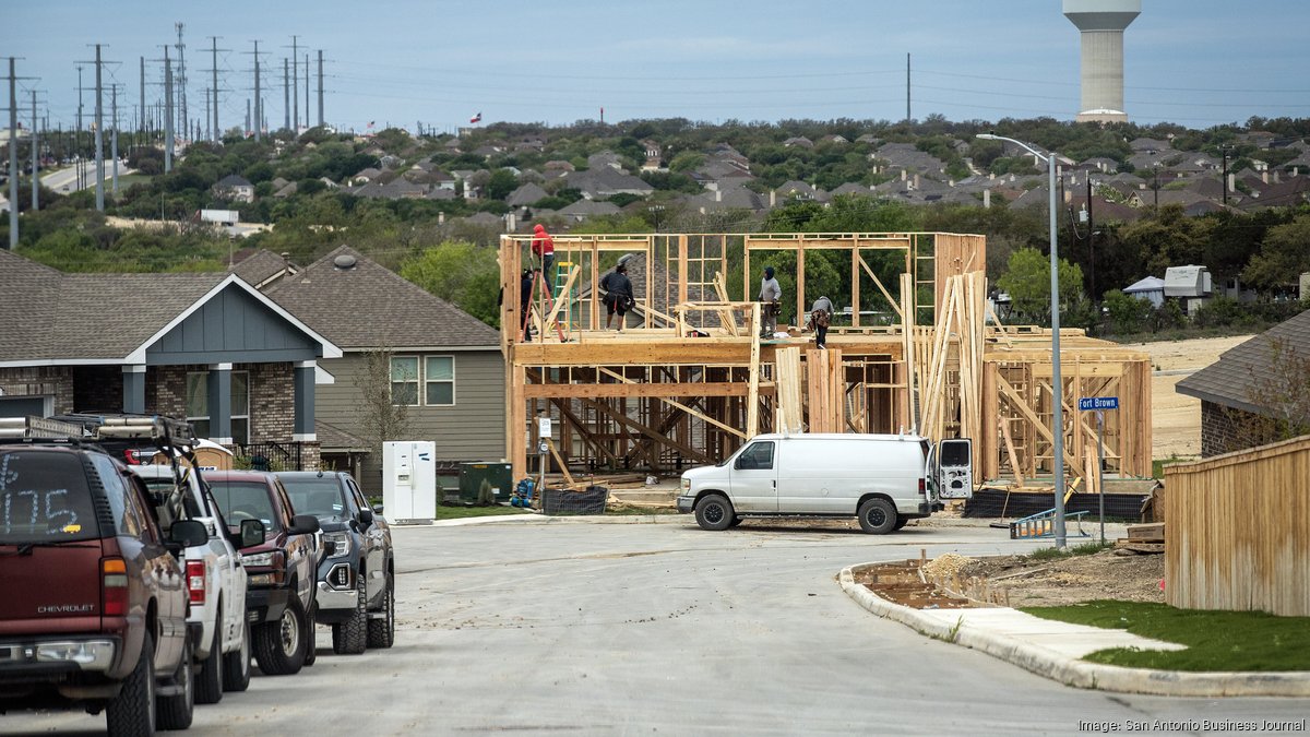 Cracks Begin To Show In Build To Rent Development San Antonio   San Antonio Homes 031723 02*1200xx5700 3206 0 352 