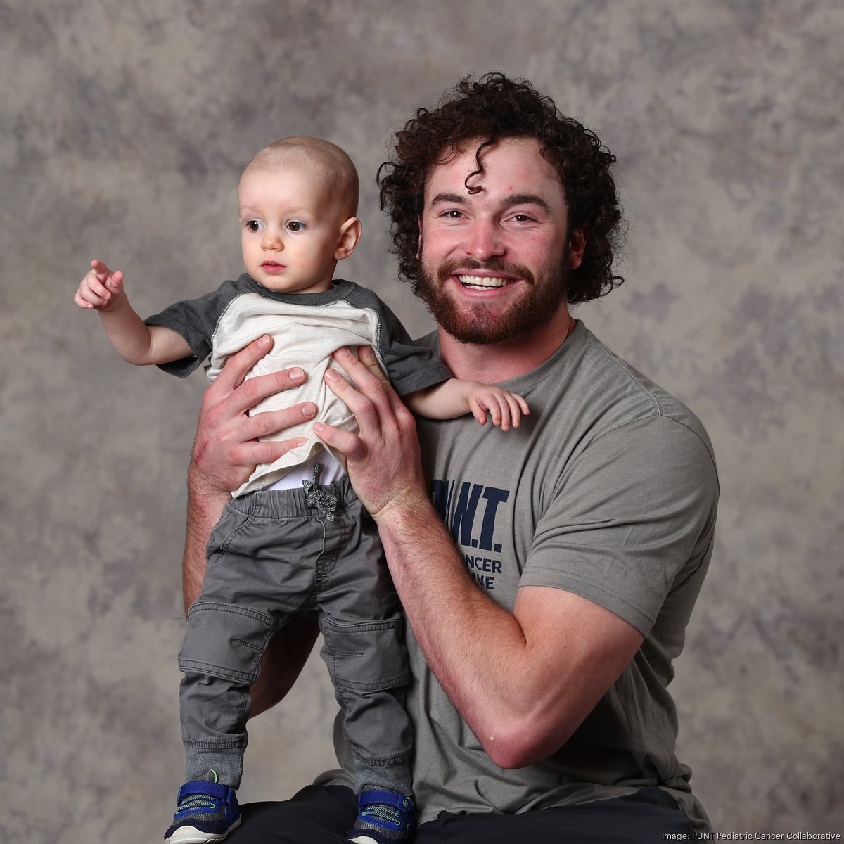 Bills tight end Dawson Knox's 'Knox Sox' to benefit pediatric