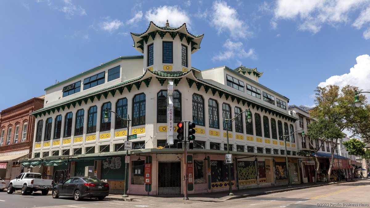 General contractor sells Chinatown’s Wo Fat building for $2.1M to investors